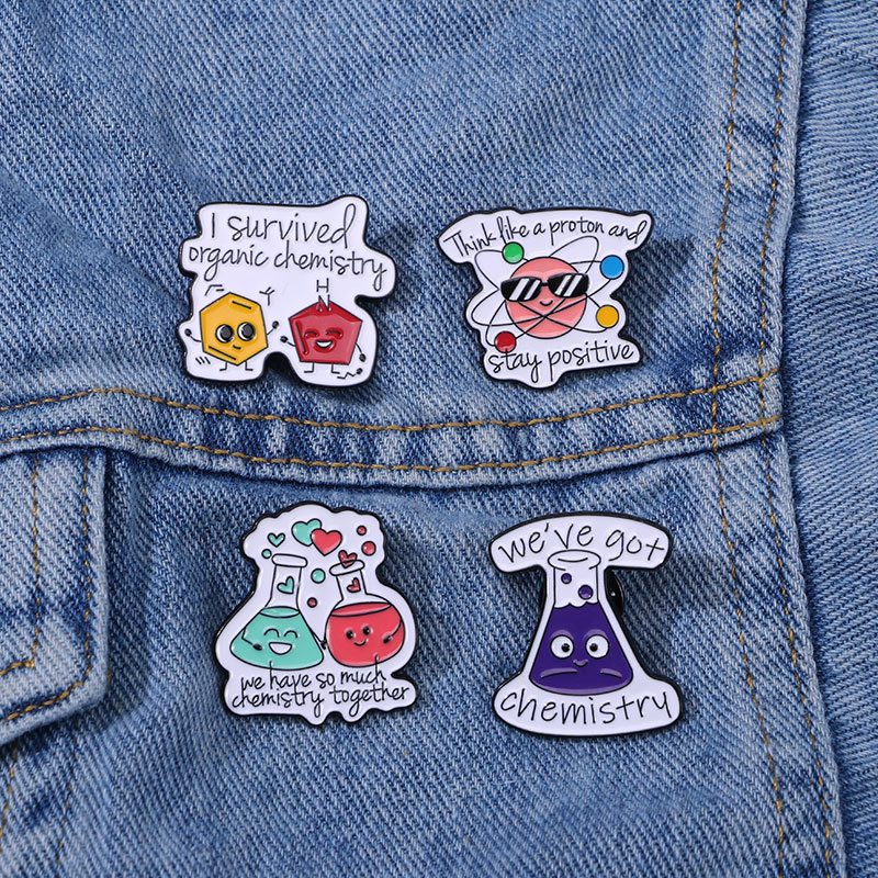 Creative Science Brooch Chemis - Medical Lab Microscope 评论和价格